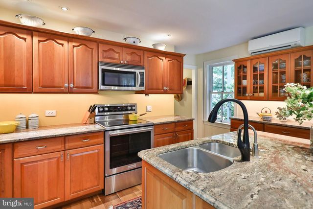 $915,000 | 41 South Providence Road, Wallingford, PA 19086