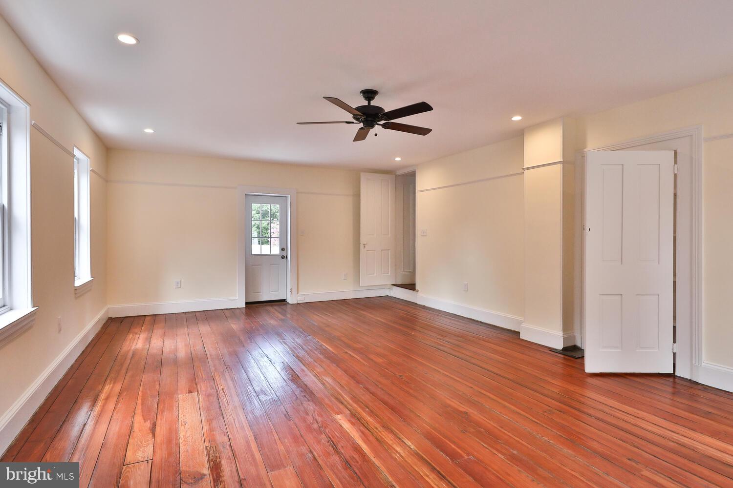 41 South Providence Road Wallingford, PA 19086 - Photo 65 of 92 Bonus Room 1 on 3rd Floor Empty