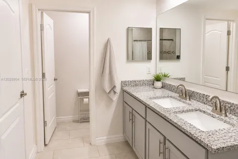 $472,000 | 1025 Southwest Sarto Lane, Port St. Lucie, FL 34953