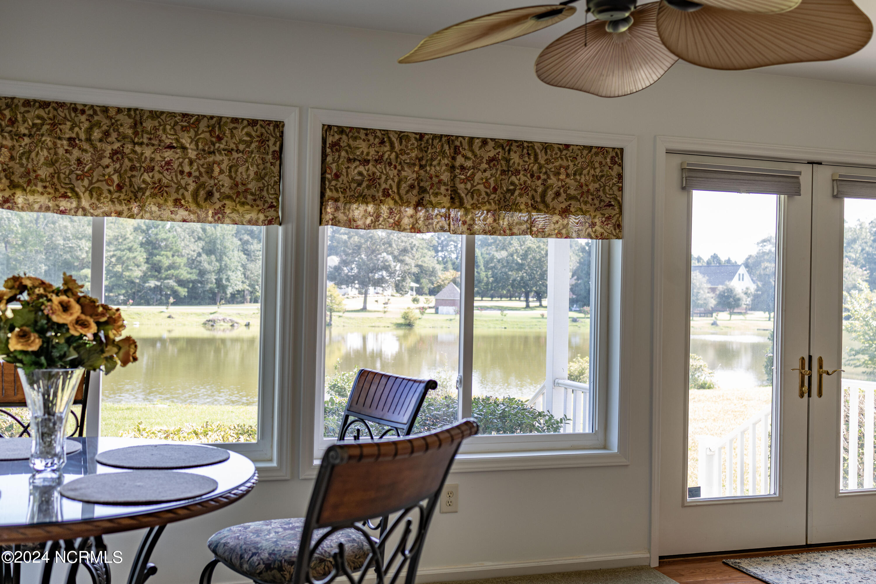 106 Raccoon Run Washington, NC 27889 - Photo 33 of 44 sunroom view 4