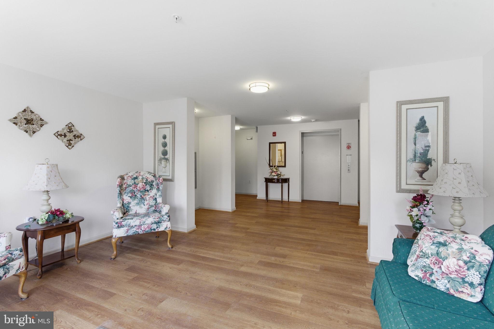 3901 Darleigh Road, Unit 3G Baltimore, MD 21236 - Photo 5 of 41 Condo Entrance