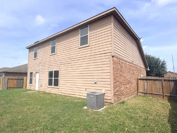 $1,990 | 6926 Atwood Preserve Court, Richmond, TX 77469