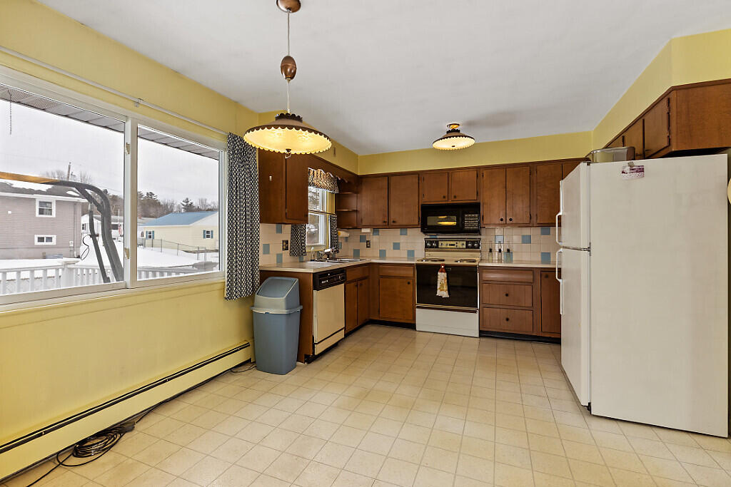8 Treemount Drive Lewiston, ME 04240 - Photo 25 of 81 19_BP5A0555_DxO_mls
