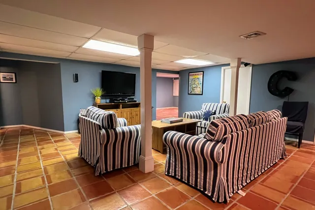 $25,000 | Undisclosed Address, East Hampton, NY 11937