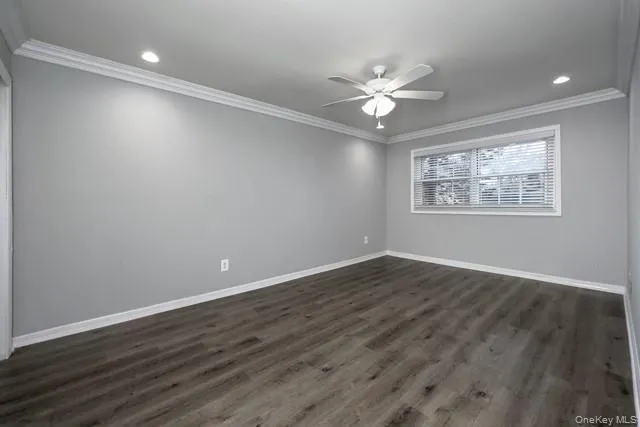 $2,270 | 111 College Road, Unit 5N, Selden, NY 11784