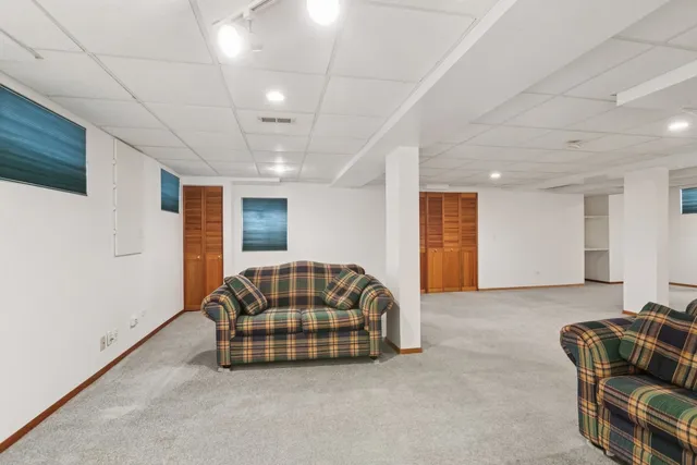 $349,999 | 2509 North Pennwood Court, Round Lake Beach, IL 60073