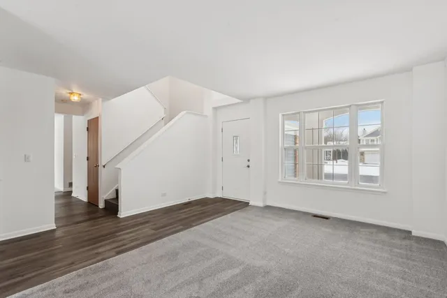 $349,999 | 2509 North Pennwood Court, Round Lake Beach, IL 60073