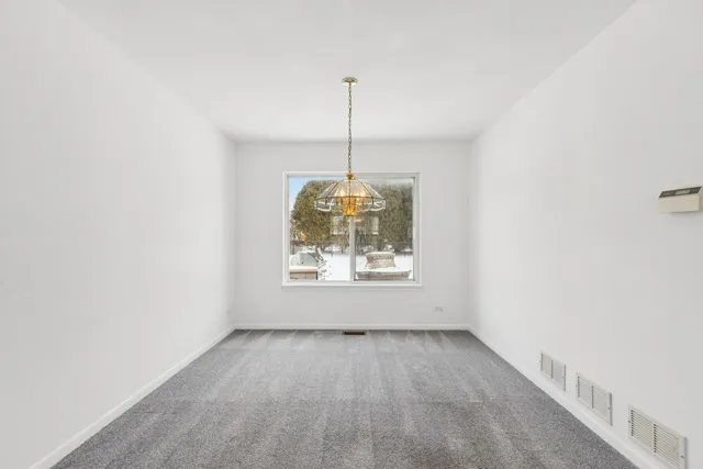 $349,999 | 2509 North Pennwood Court, Round Lake Beach, IL 60073