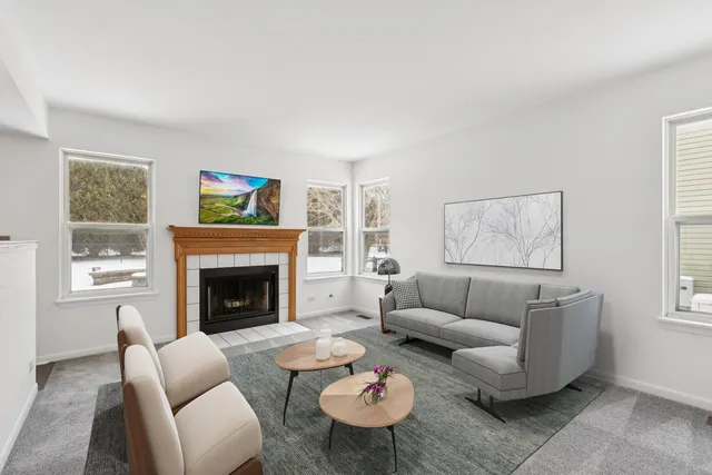 $349,999 | 2509 North Pennwood Court, Round Lake Beach, IL 60073