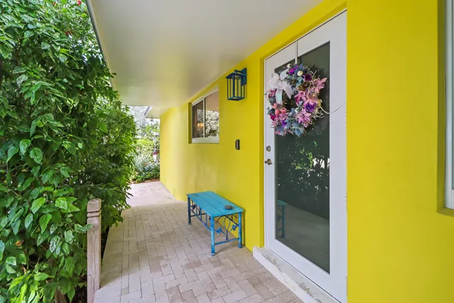 a view of a entryway