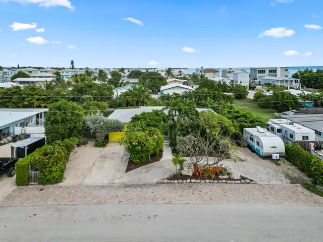 $849,900 | 890 79th Street, Unit OCEAN, Marathon, FL 33050