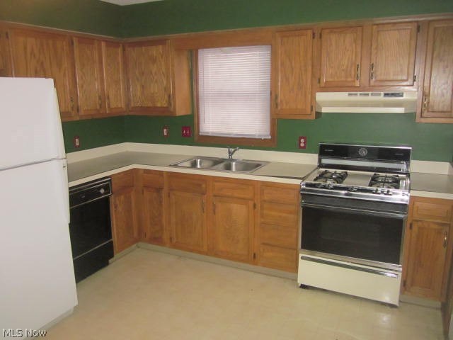 6162 Ridge Road Parma, OH 44129 - Photo 12 of 17 Unit two (south) - kitchen