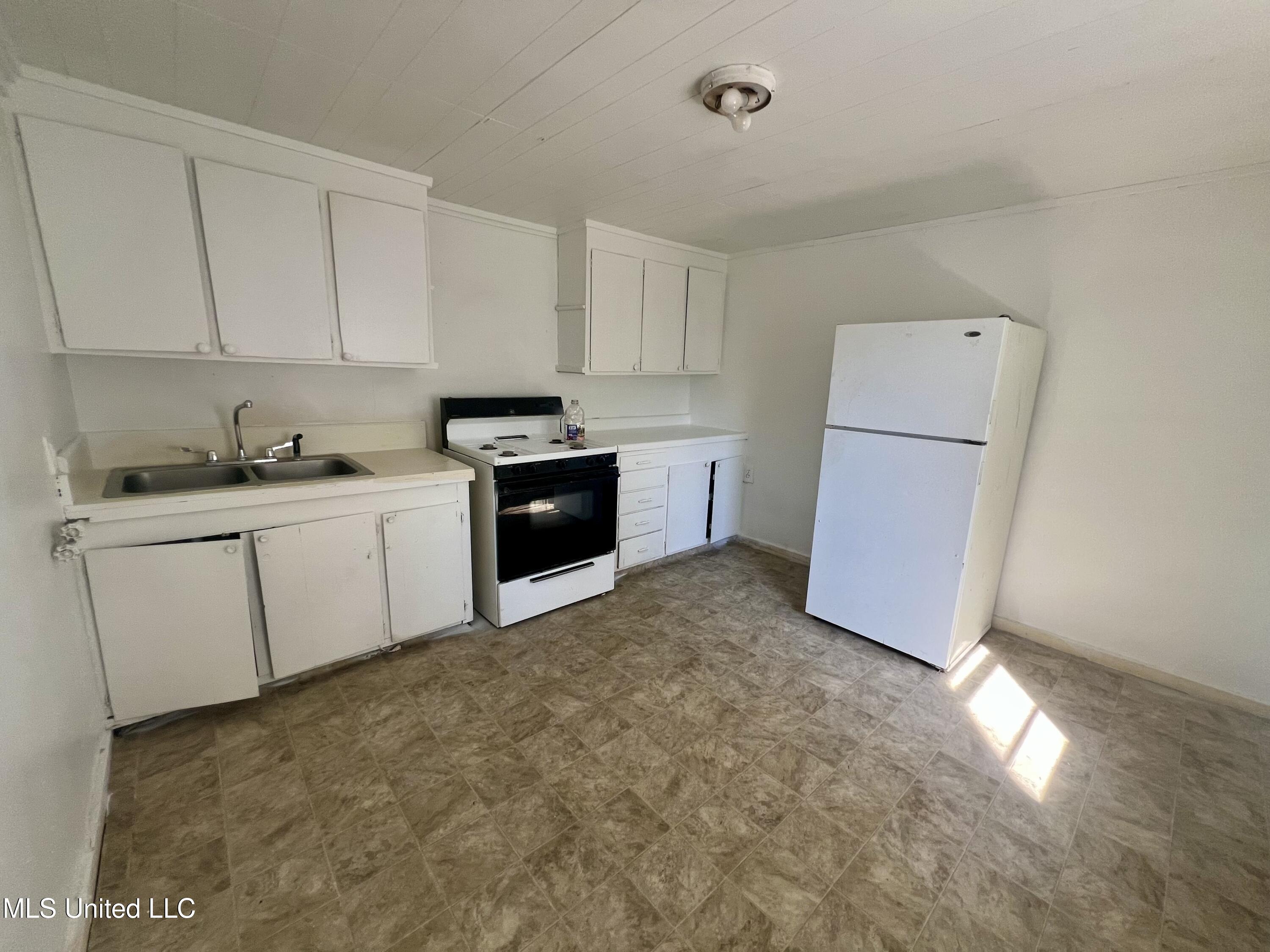 314 South Leflore Avenue Cleveland, MS 38732 - Photo 15 of 24 IMG_8263