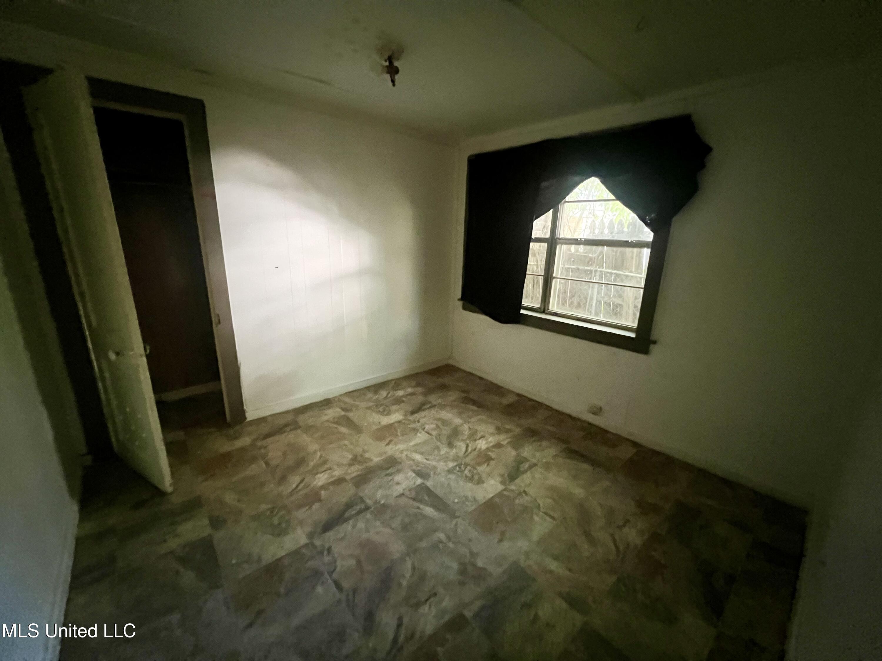 314 South Leflore Avenue Cleveland, MS 38732 - Photo 17 of 24 IMG_8272