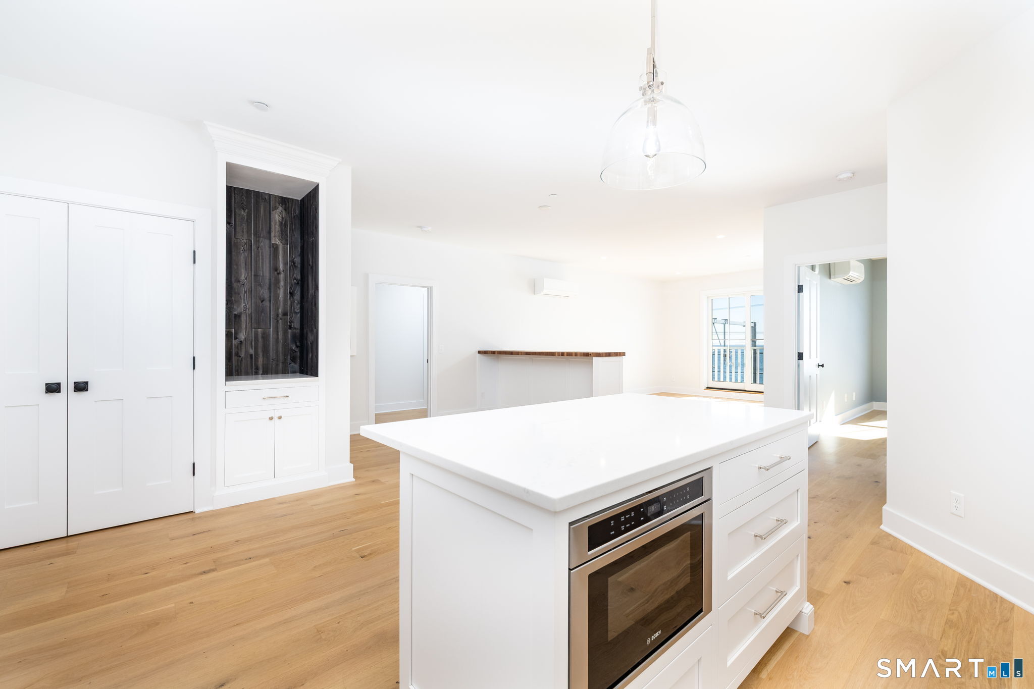 185 Main Street, Unit 305 East Lyme, CT 06357 - Photo 9 of 40