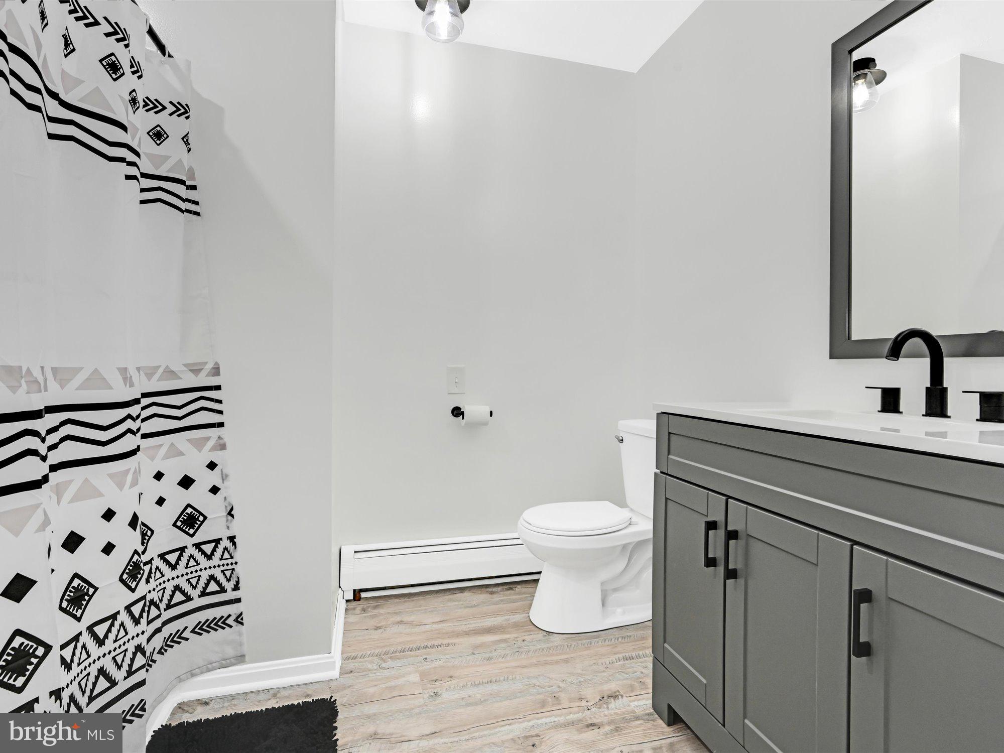695 Fuhrman Mill Road Hanover, PA 17331 - Photo 22 of 40 Main full bath