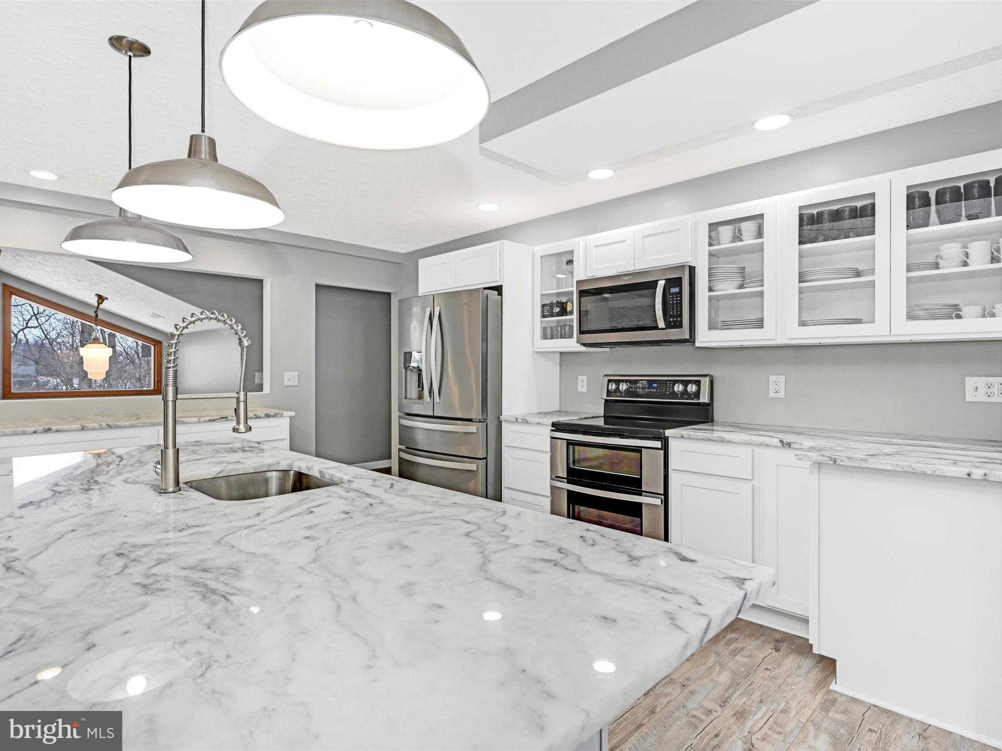 695 Fuhrman Mill Road Hanover, PA 17331 - Photo 10 of 40 Amazing Marble counters