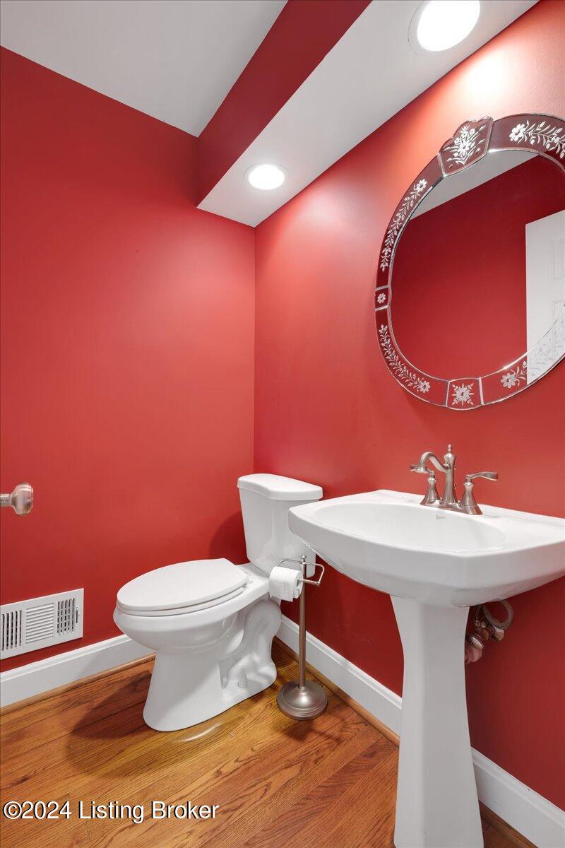 1921 Riva Ridge Road Louisville, KY 40214 - Photo 24 of 68 1st Floor Half Bath