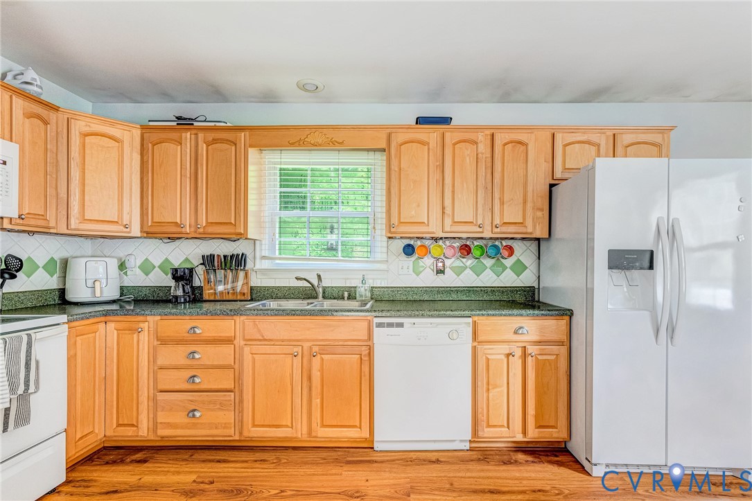 6415 Ware Road Quinton, VA 23141 - Photo 14 of 28 Gallery Image 14