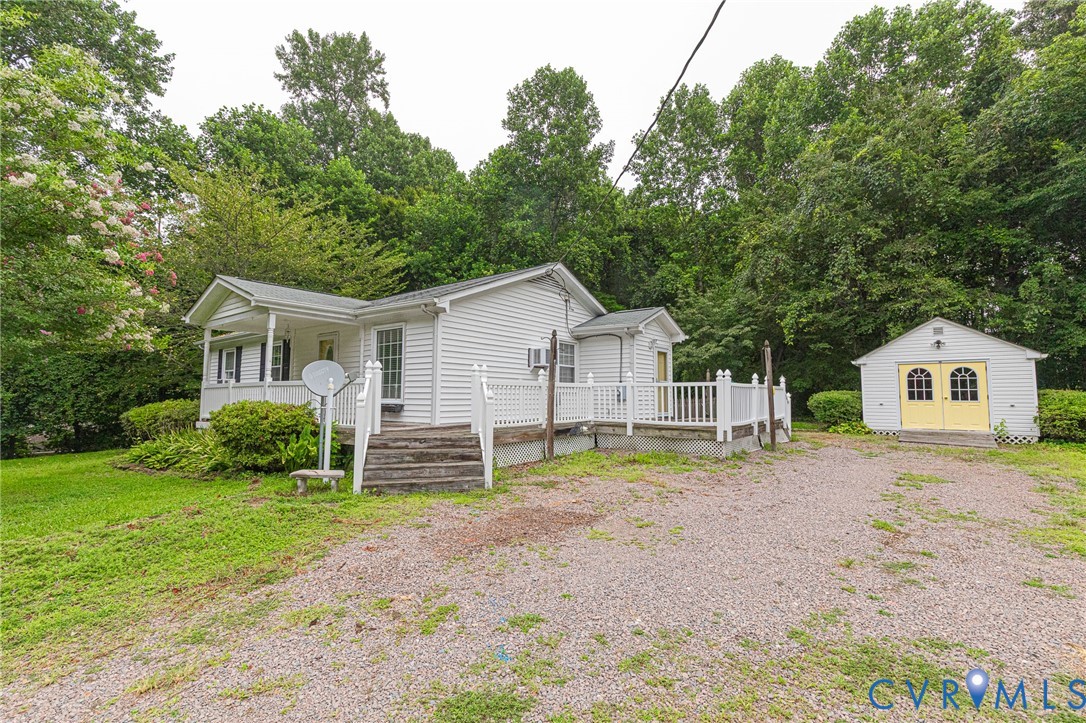 6415 Ware Road Quinton, VA 23141 - Photo 2 of 28 Gallery Image 2