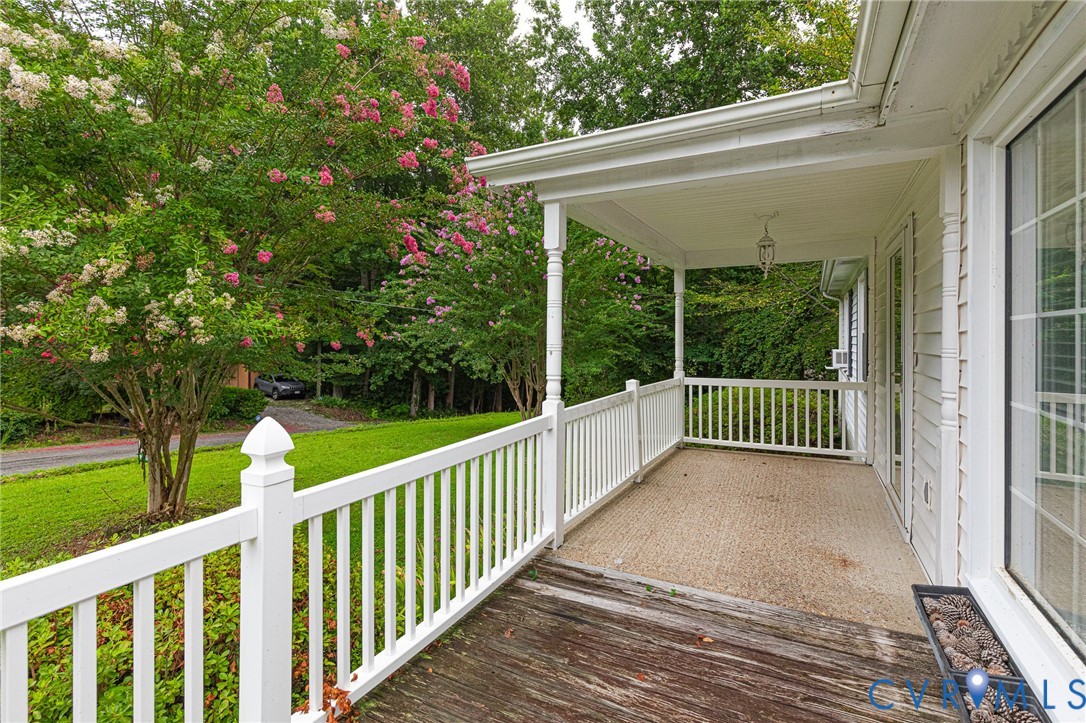 6415 Ware Road Quinton, VA 23141 - Photo 4 of 28 Gallery Image 4