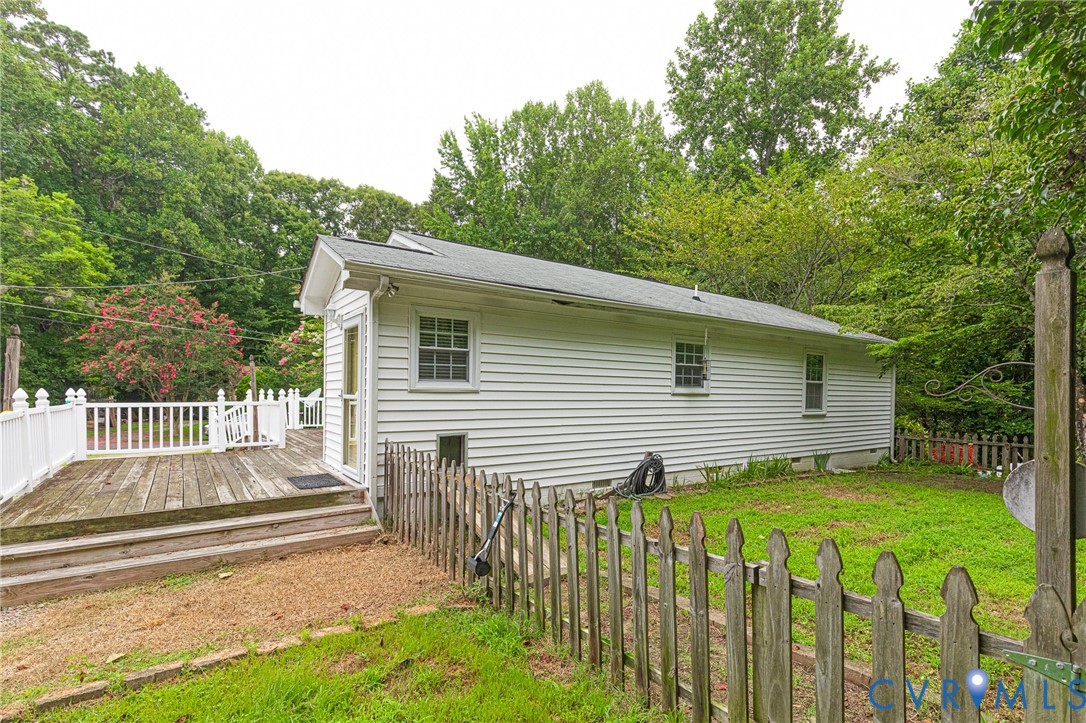 6415 Ware Road Quinton, VA 23141 - Photo 5 of 28 Gallery Image 5