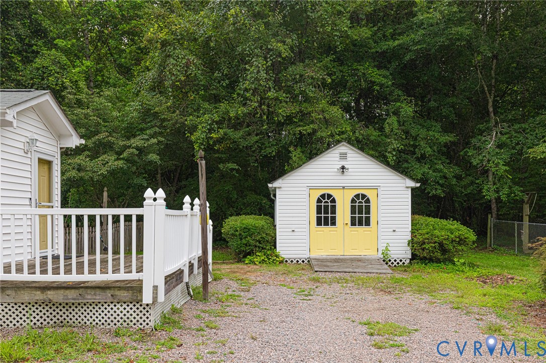 6415 Ware Road Quinton, VA 23141 - Photo 6 of 28 Gallery Image 6