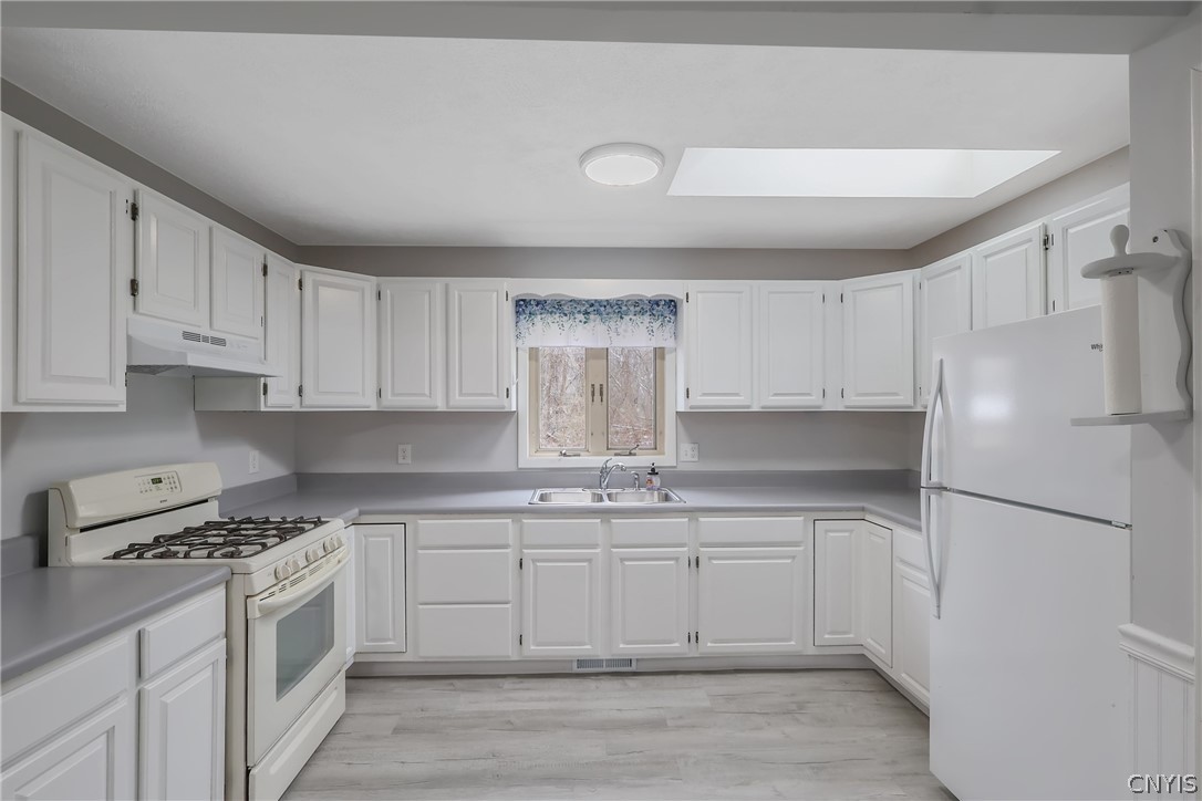 101 2nd Street Manlius, NY 13066 - Photo 12 of 26