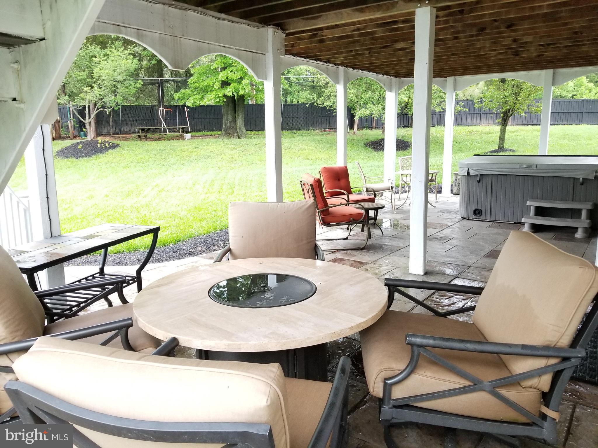18255 Maple Spring Court Leesburg, VA 20176 - Photo 11 of 30 Exterior Living w Hot Tub, TV & Audio System