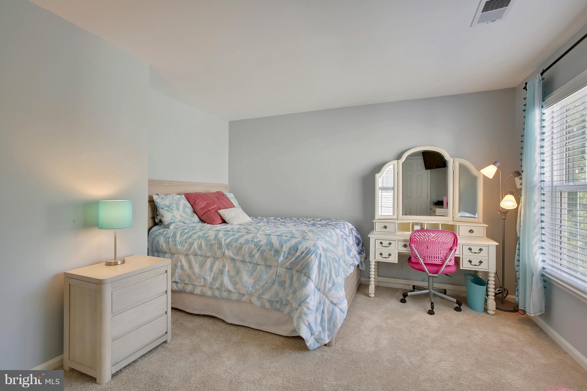 18255 Maple Spring Court Leesburg, VA 20176 - Photo 19 of 30 Spacious 4th BR