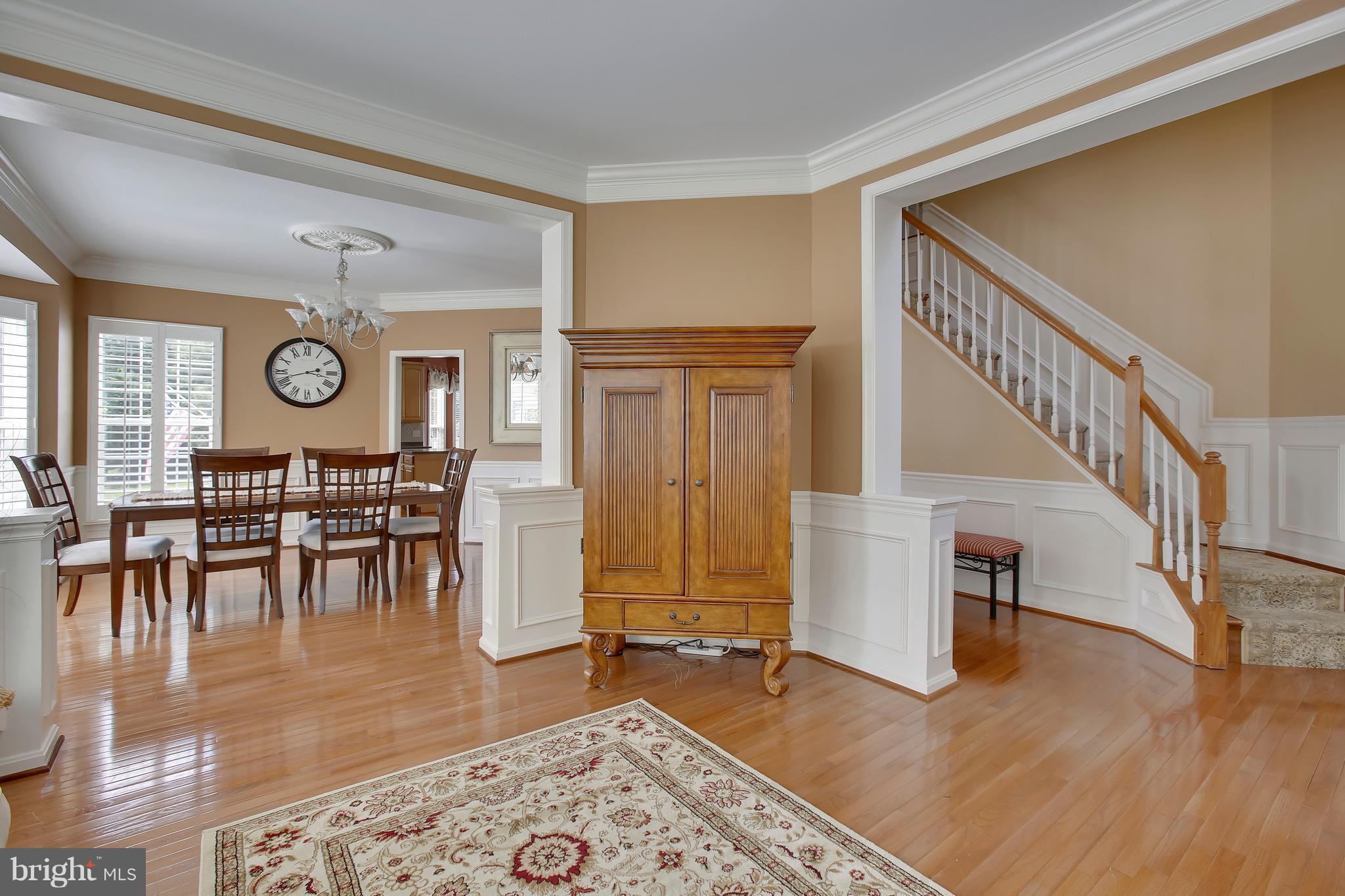 18255 Maple Spring Court Leesburg, VA 20176 - Photo 4 of 30 Wonderful First Impression