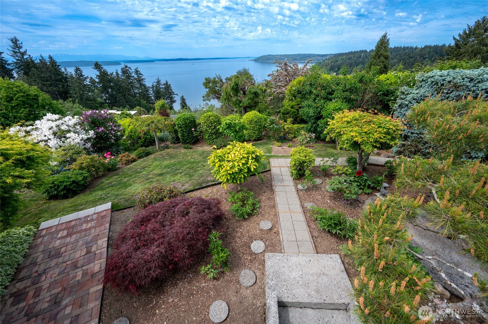 2806 Southwest 167th Place Burien, WA 98166 - Photo 9 of 26