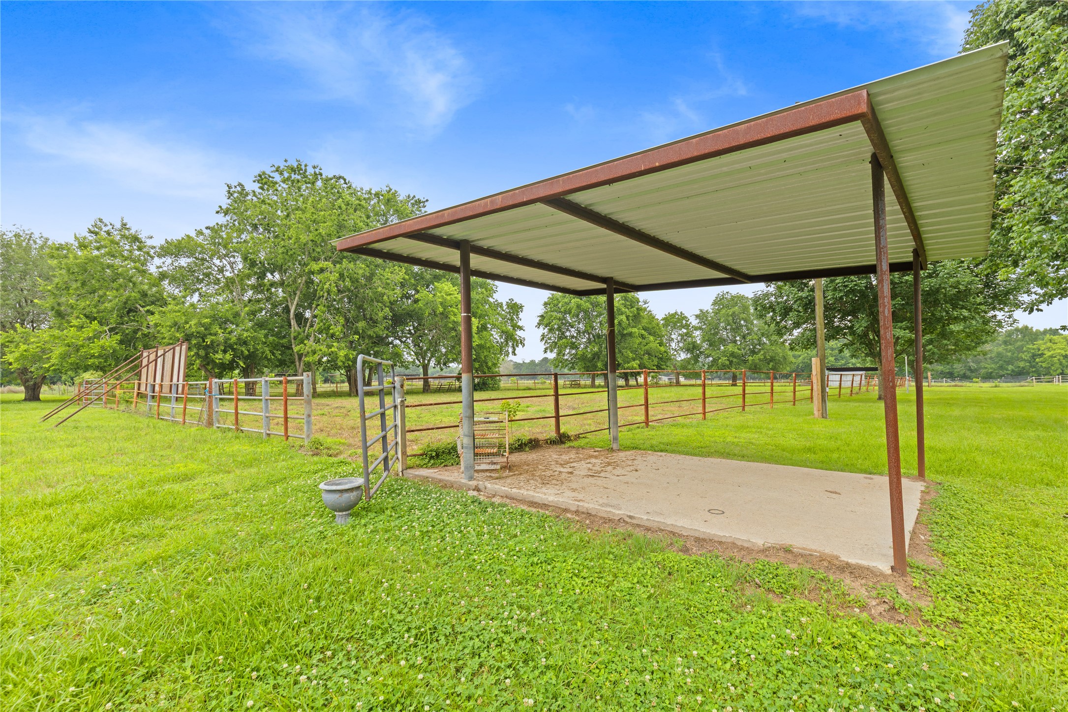 12043 Anderson Road Willis, TX 77318 - Photo 21 of 23