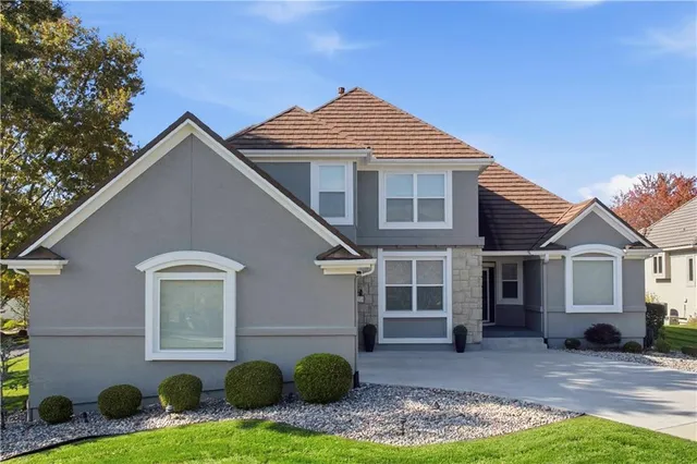 $899,000 | 16942 Heather Lane, Loch Lloyd, MO 64012