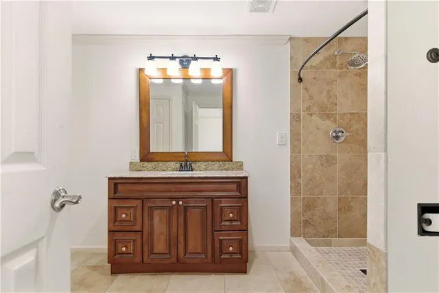 $875,000 | 16942 Heather Lane, Loch Lloyd, MO 64012