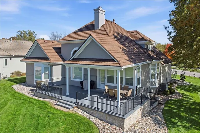 $875,000 | 16942 Heather Lane, Loch Lloyd, MO 64012