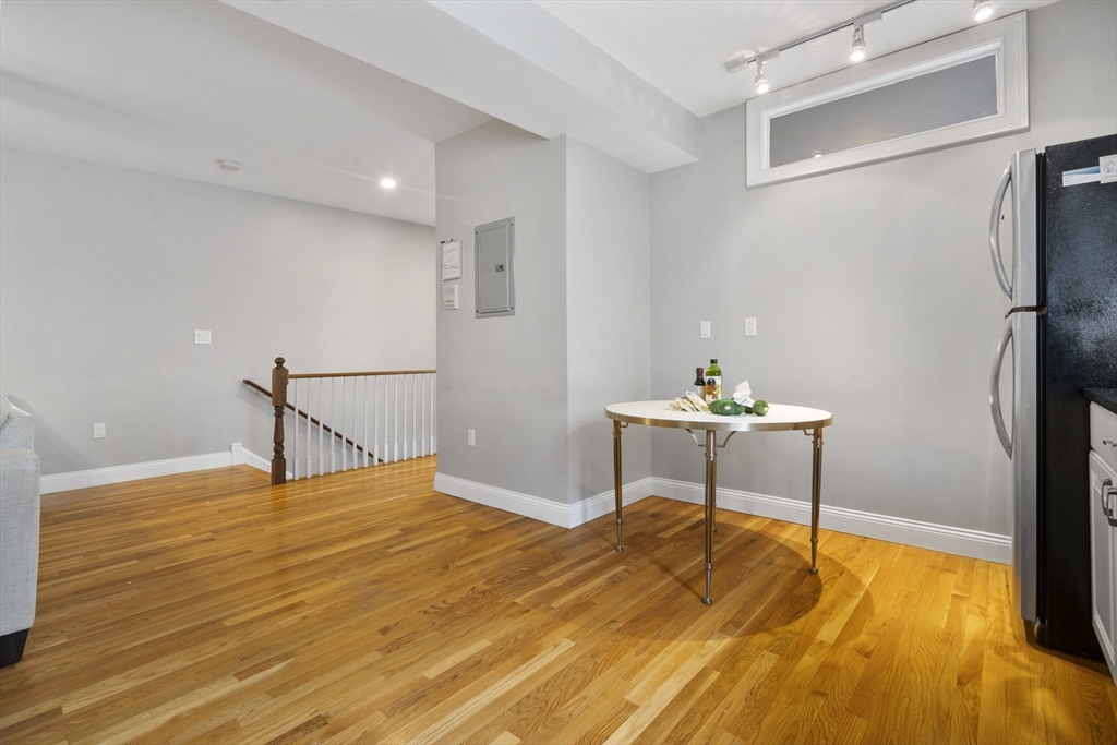 734 East 6th Street, Unit 3 Boston, MA 02127 - Photo 4 of 15