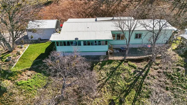 $235,000 | 332 Arroyo Drive, Yreka, CA 96097