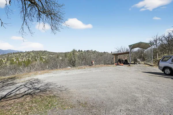 $235,000 | 332 Arroyo Drive, Yreka, CA 96097