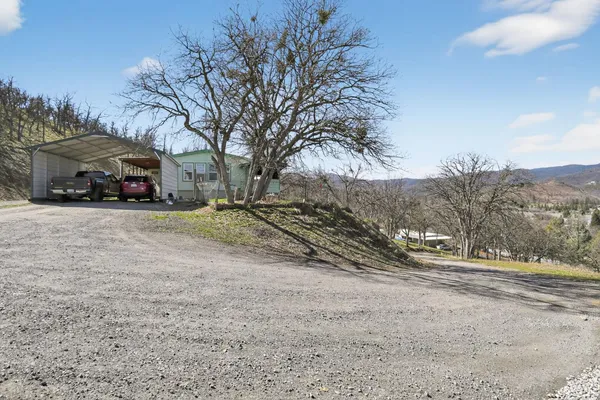 $235,000 | 332 Arroyo Drive, Yreka, CA 96097