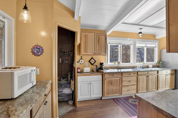 $235,000 | 332 Arroyo Drive, Yreka, CA 96097