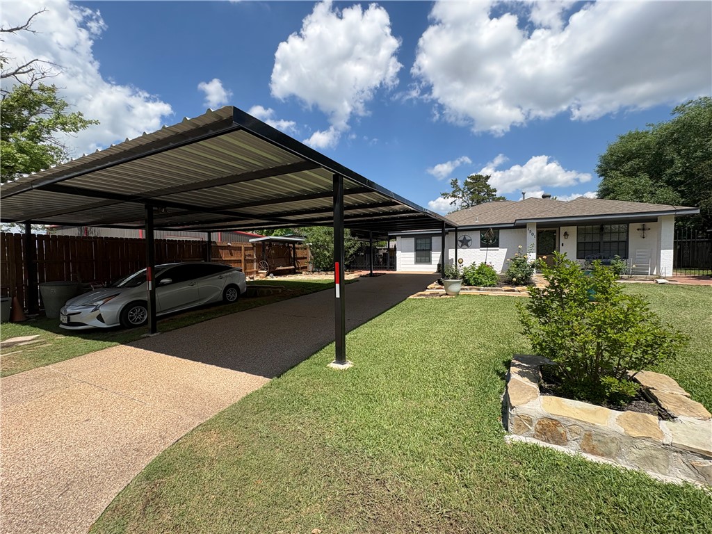 1501 Maple Drive Bryan, TX 77803 - Photo 19 of 19 a view of a yard of the house
