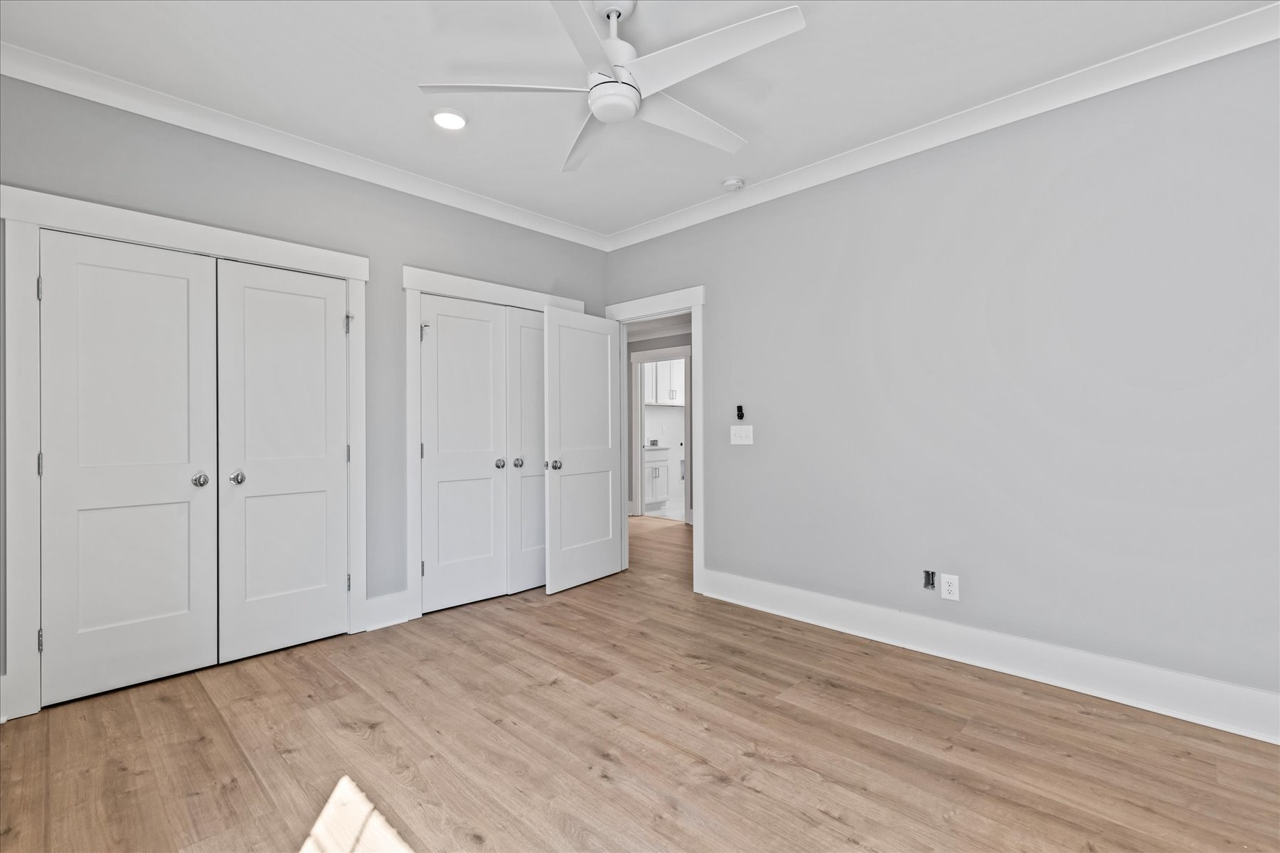 321 Old Shackle Island Road Hendersonville, TN 37075 - Photo 28 of 49 wooden floor in an empty room