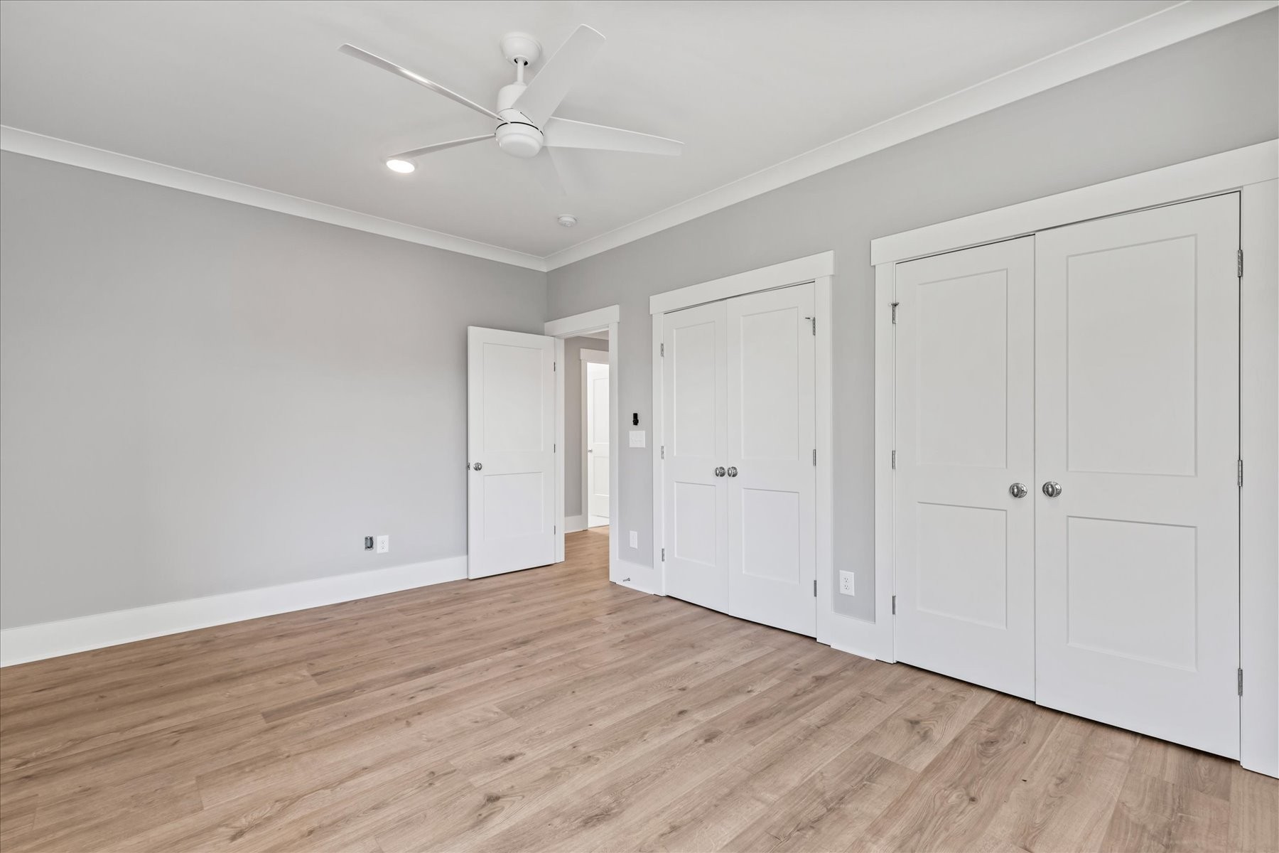 321 Old Shackle Island Road Hendersonville, TN 37075 - Photo 34 of 49 a view of an empty room with wooden floor