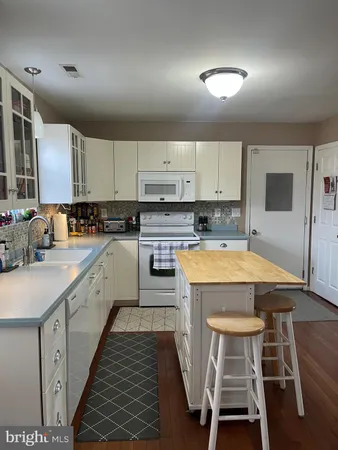 $660,000 | 300 Beverley Place, Edgewater, MD 21037