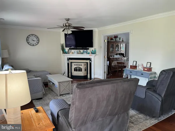 $660,000 | 300 Beverley Place, Edgewater, MD 21037