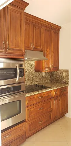 $4,000 | 11242 Southwest 62nd Lane, Unit 11242, Miami, FL 33173