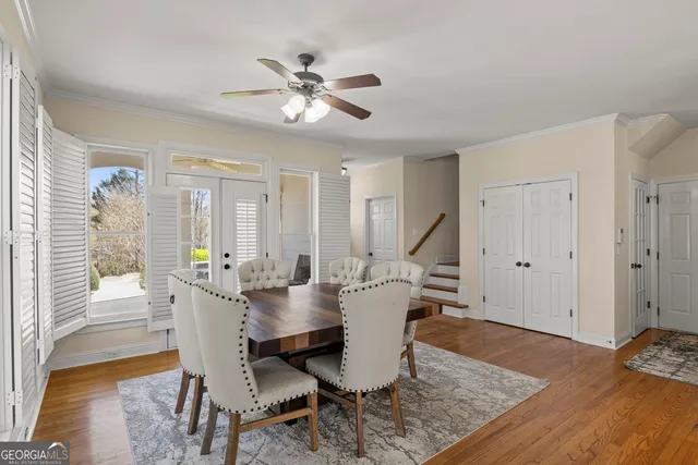 a view of a workspace with furniture