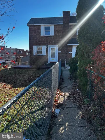 $1,815 | 2013 Delmar Drive, Folcroft, PA 19032