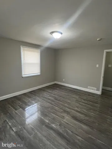 $1,815 | 2013 Delmar Drive, Folcroft, PA 19032